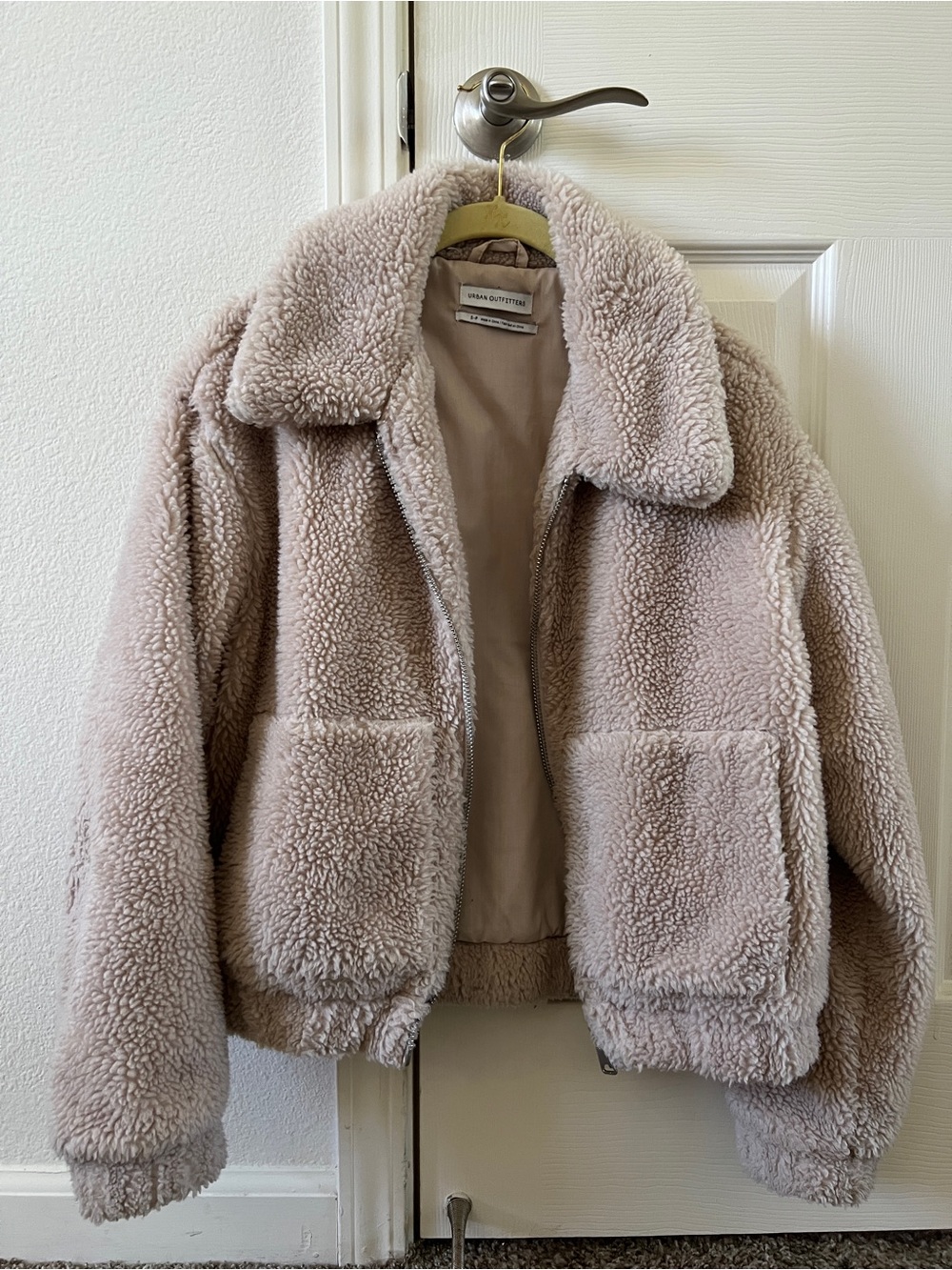 Urban Outfitters Plush Sherpa Zip Jacket in Pale Blush
